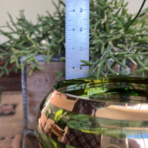 Vintage Green Glass with 24k Gold Trim - Picture 5 of 5